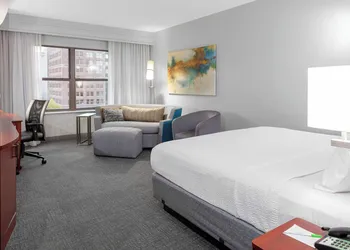 Courtyard by Marriott Downtown Memphis hotel thumbnail 8