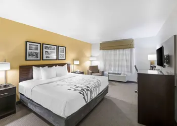 Sleep Inn & Suites Carlsbad Caverns Area hotel thumbnail 3