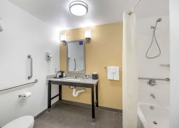 Sleep Inn & Suites Carlsbad Caverns Area hotel thumbnail 6