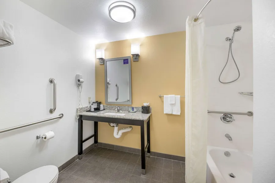 Sleep Inn & Suites Carlsbad Caverns Area hotel detail image 6
