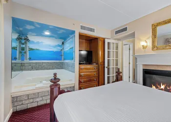 John Carver Inn & Spa hotel thumbnail 5