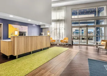 Spark by Hilton Salt Lake City Central hotel thumbnail 3