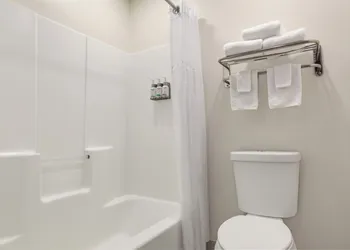 Garner Hotel Salt Lake City Airport by IHG hotel thumbnail 5