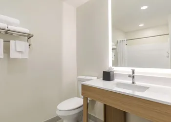Garner Hotel Salt Lake City Airport by IHG hotel thumbnail 6