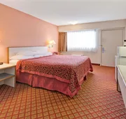 Days Inn by Wyndham Overland Park/Metcalf/Convention Center hotel detail image 5