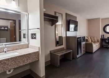 SureStay Plus Hotel by Best Western Kearney Liberty North hotel thumbnail 7
