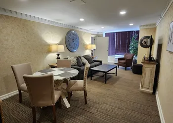 Four Points by Sheraton Kansas City Airport hotel thumbnail 7