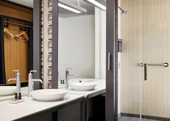 Aloft by Marriott Leawood-Overland Park hotel thumbnail 5