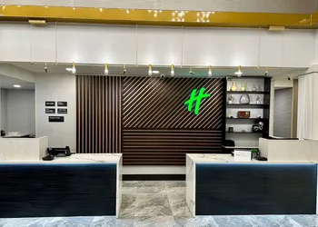 Holiday Inn Kansas City Downtown by IHG hotel thumbnail 2