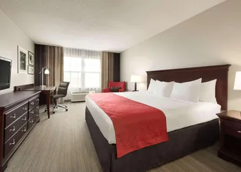 Country Inn & Suites by Radisson, Kansas City at Village West, KS hotel thumbnail 6