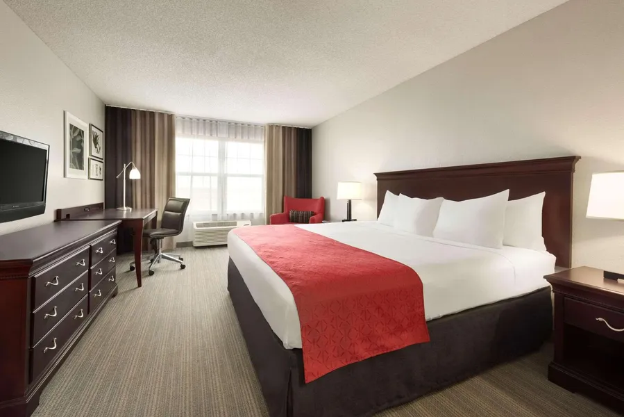 Country Inn & Suites by Radisson, Kansas City at Village West, KS hotel detail image 6
