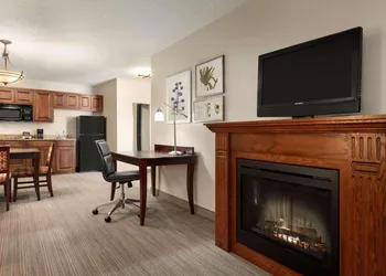 Country Inn & Suites by Radisson, Kansas City at Village West, KS hotel thumbnail 8