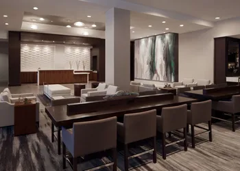 Kansas City Marriott Country Club Plaza hotel thumbnail 2