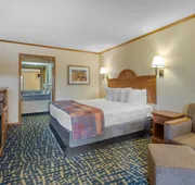 SureStay by Best Western Kansas City Country Inn North hotel detail image 5