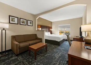 Comfort Suites Kansas City - Liberty hotel thumbnail 6