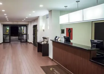 Sleep Inn & Suites Indoor Waterpark hotel thumbnail 2