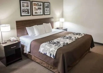 Sleep Inn & Suites Indoor Waterpark hotel thumbnail 6