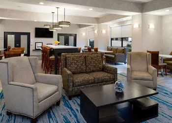 Hampton Inn Kansas City Northeast hotel thumbnail 2