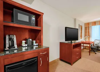 Hilton Garden Inn Independence hotel thumbnail 8