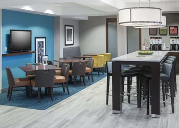 Hampton Inn Kansas City - Liberty hotel thumbnail 2