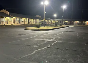 Interstate Inn Express hotel thumbnail 5
