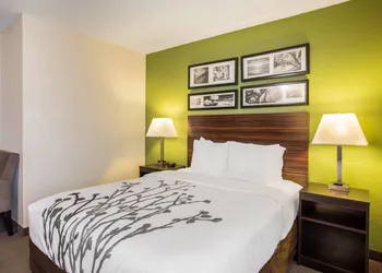 Quality Inn Kansas City International Airport hotel thumbnail 4