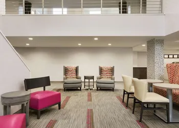 Homewood Suites by Hilton Williamsburg hotel thumbnail 3