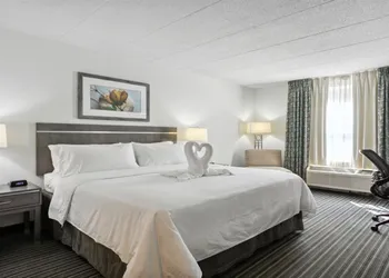 Holiday Inn Express Williamsburg North by IHG hotel thumbnail 3
