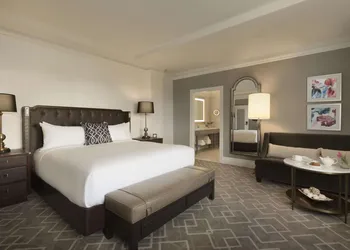 Fairmont Hotel Macdonald hotel thumbnail 4