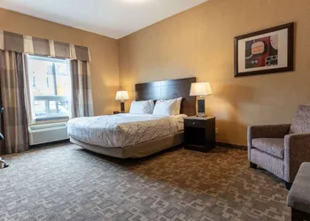 Best Western Plus South Edmonton Inn & Suites hotel thumbnail 2