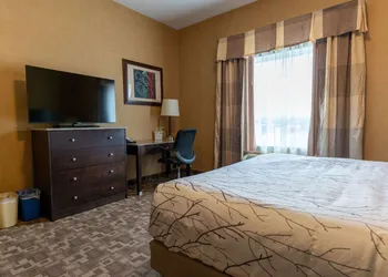 Best Western Plus South Edmonton Inn & Suites hotel thumbnail 3
