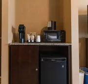 Best Western Plus South Edmonton Inn & Suites hotel detail image 5