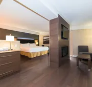 Holiday Inn Express Edmonton Downtown by IHG hotel detail image 7