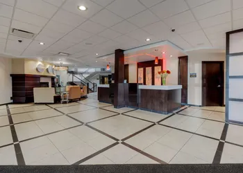 Best Western Premier Denham Inn & Suites hotel thumbnail 3