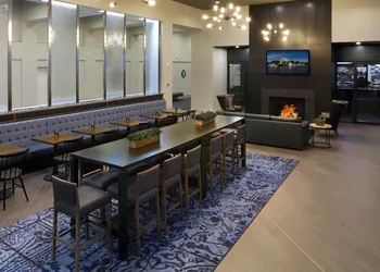 Hilton Mystic hotel thumbnail 6