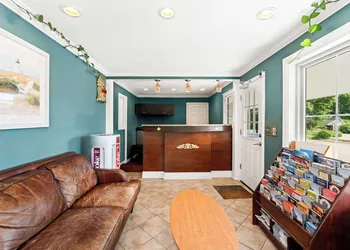 Americas Best Value Inn Stonington Mystic hotel thumbnail 3