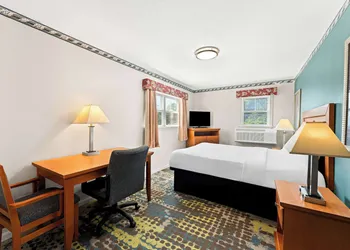 Americas Best Value Inn Stonington Mystic hotel thumbnail 6
