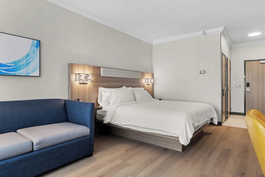 Holiday Inn Express Hotel & Suites Santa Cruz by IHG hotel detail image 6