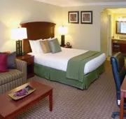 Quality Inn & Suites, Santa Cruz Mountains hotel detail image 4