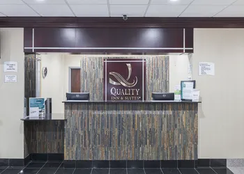 Quality Inn & Suites Cincinnati Downtown Area hotel thumbnail 4
