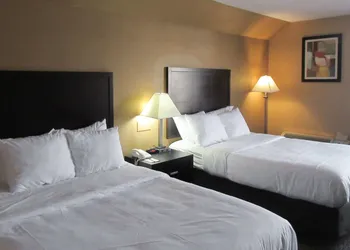 Quality Inn & Suites hotel thumbnail 3