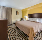Quality Inn & Suites hotel detail image 4