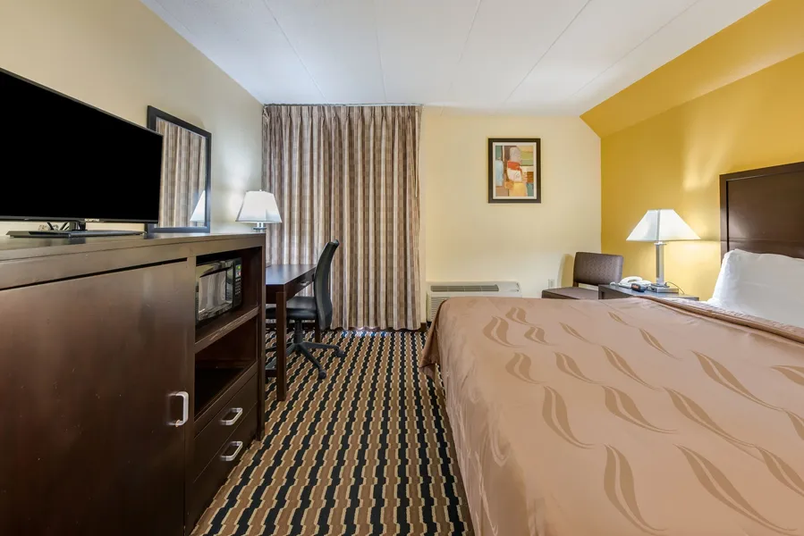 Quality Inn & Suites hotel detail image 6