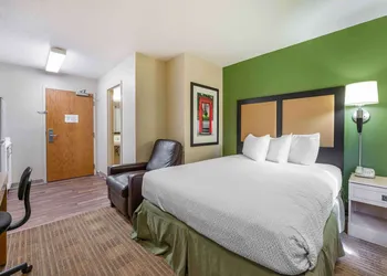 Extended Stay America Suites Cincinnati Blue Ash Kenwood Rd hotel thumbnail 7