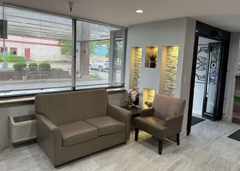 La Quinta Inn and Suites by Wyndham Cincinnati North hotel thumbnail 6