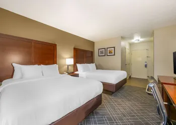 Spark by Hilton Cincinnati Airport South hotel thumbnail 2