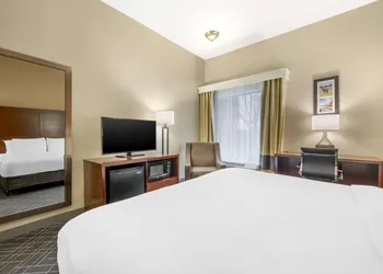 Spark by Hilton Cincinnati Airport South hotel thumbnail 5