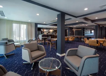 Courtyard by Marriott Cincinnati Airport hotel thumbnail 4