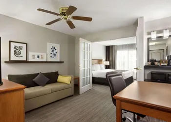 Country Inn & Suites by Radisson, Columbus Airport, OH hotel thumbnail 8