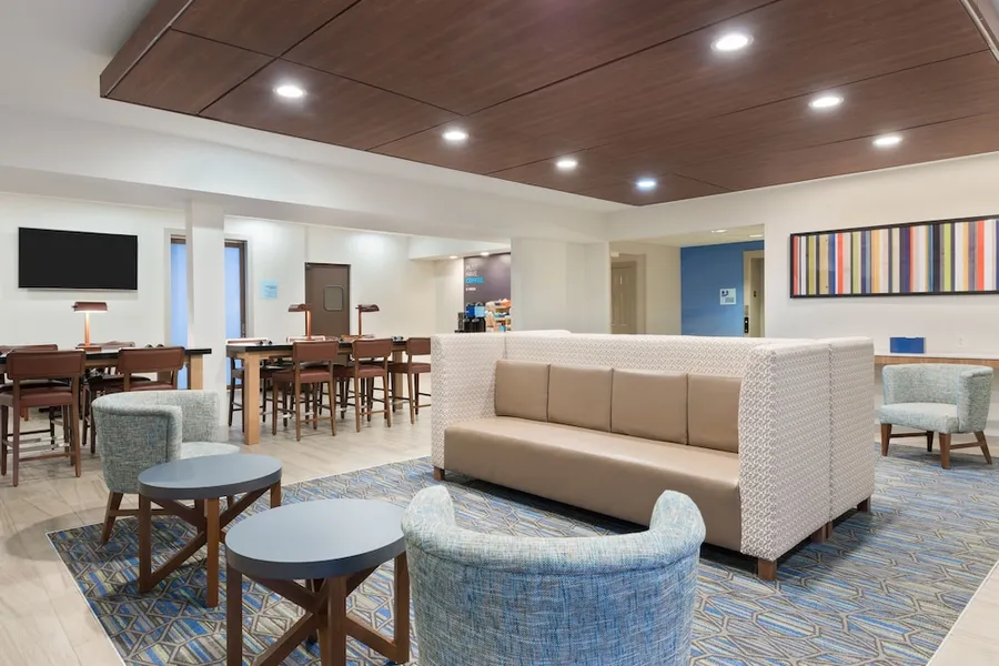 Holiday Inn Express & Suites Columbus Airport East by IHG hotel detail image 2